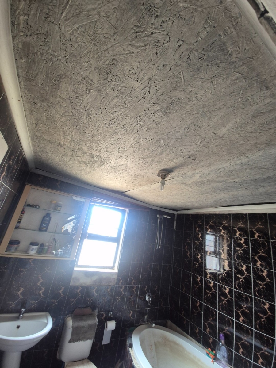 3 Bedroom Property for Sale in Kwazakhele Eastern Cape